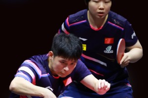 WTT美国大满贯混双决赛：林诗栋/蒯曼3-0林仲勋/申裕斌夺冠